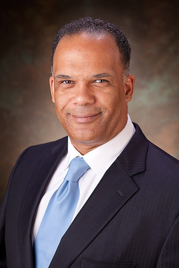 Photo of Gregory Strauther